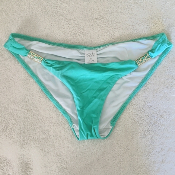 Voda Spearmint Envy Push Up String Top & Bottom - Picture 10 of 12
